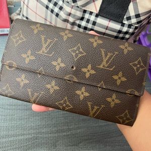 LV wallet